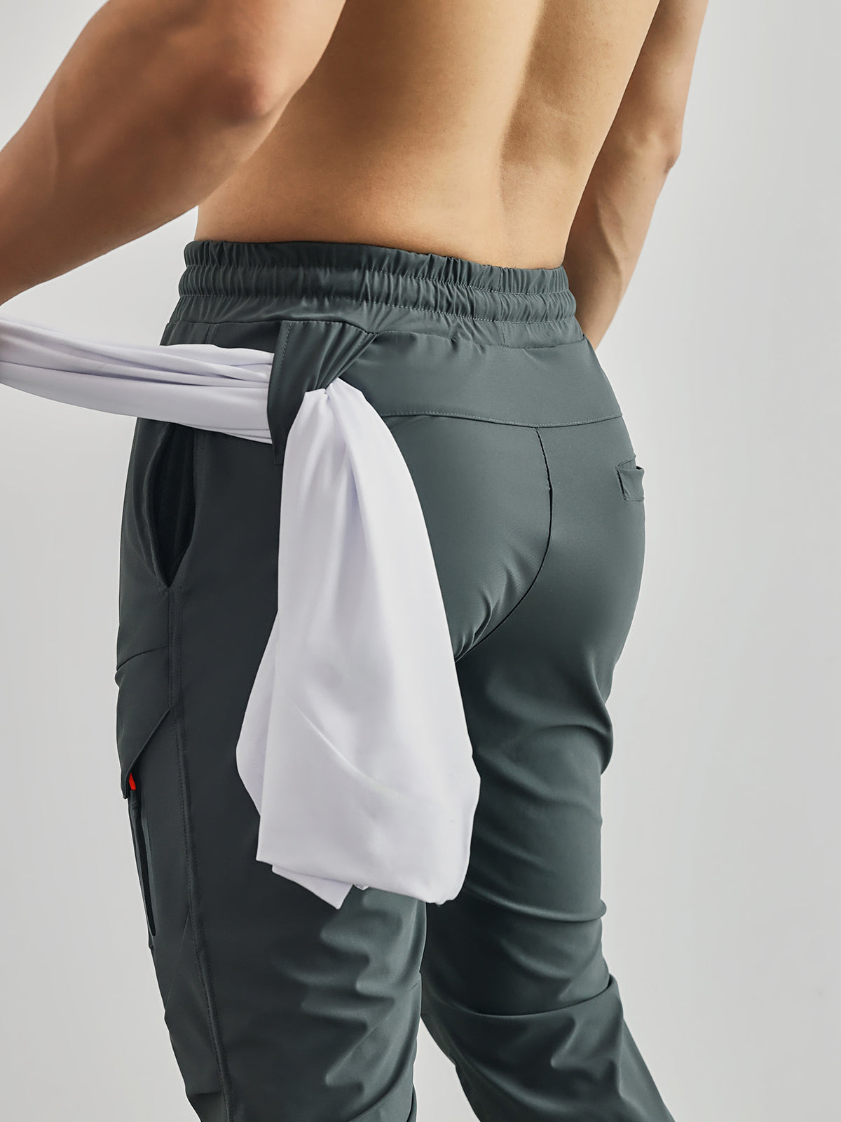Hardfell | Dynamic performance jogging pants with pocket detail