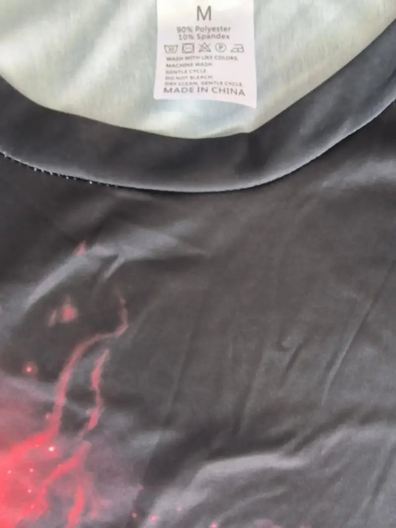 Hardfell | Kevin - t-shirt with red graphic round neck