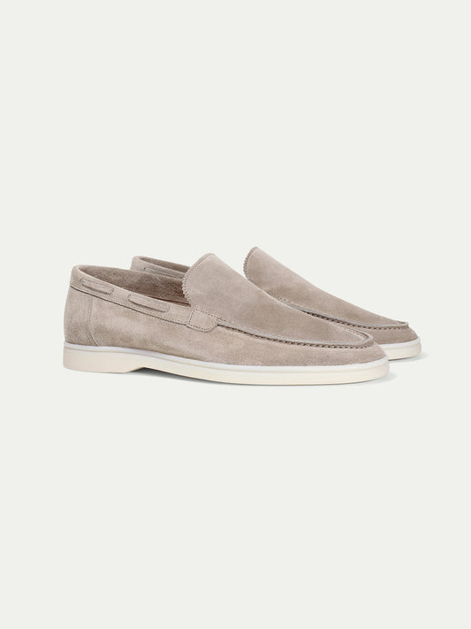 Hardfell | Light gray yacht loafers