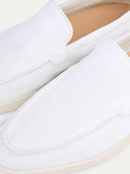 Hardfell | White yacht loafers