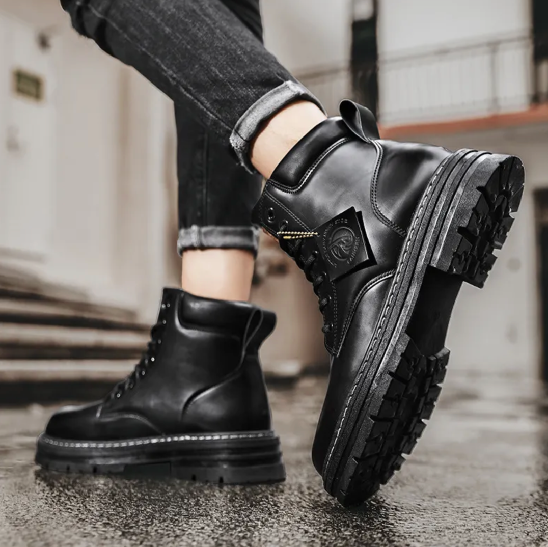 Hardfell | Comfortable lace-up boots for men