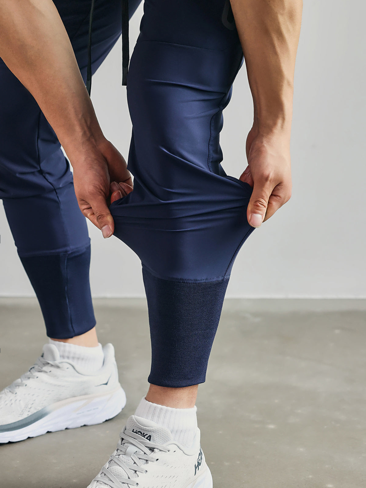 Hardfell | Dynamic performance jogging pants with pocket detail