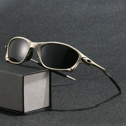 Hardfell | Rains Silver Streak sunglasses