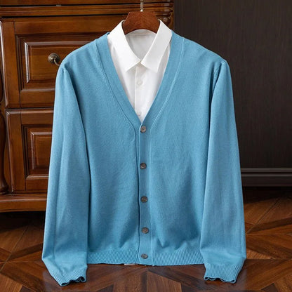 Hardfell | Lévêque Classic cashmere cardigan